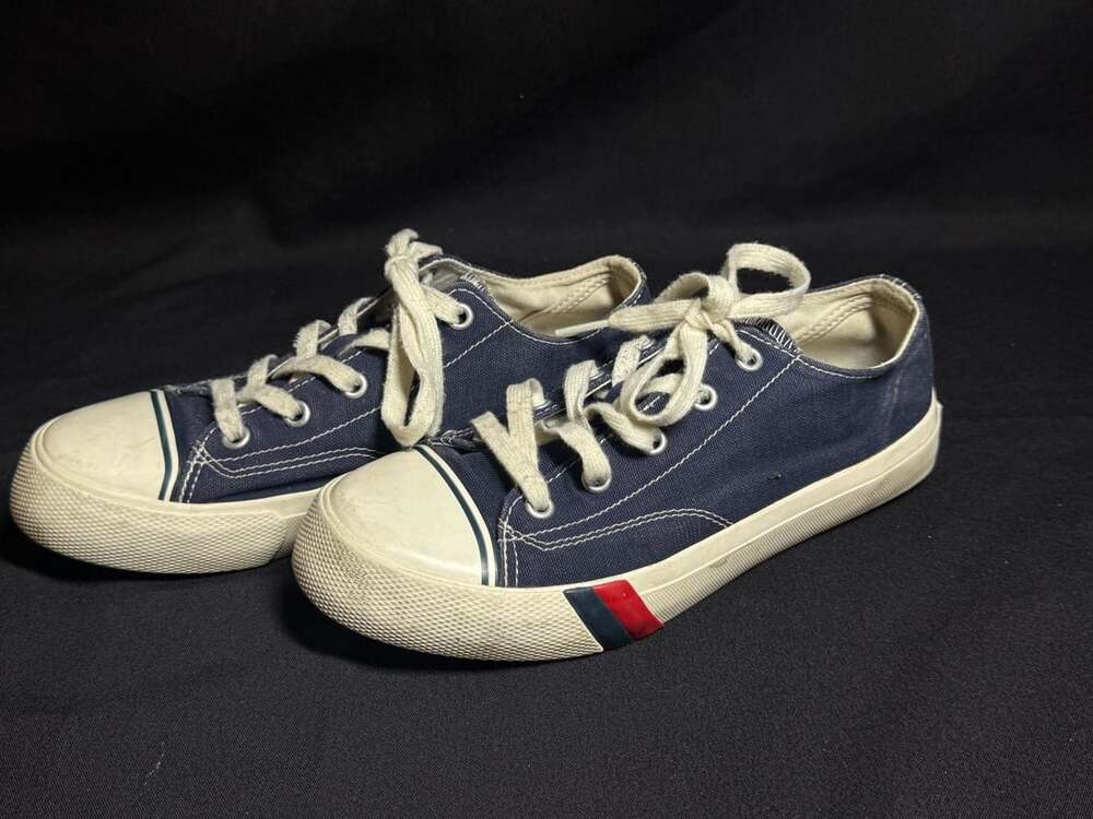 Pro-Keds Royal Lo Classic Canvas Size 4M Navy Sneakers